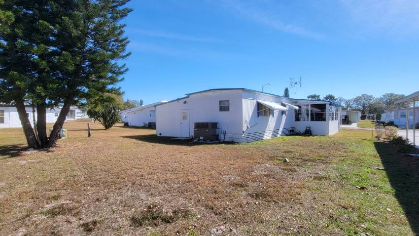205 Rainbow Lane West a Dundee, FL Mobile or Manufactured Home for Sale
